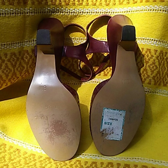 Peep toe wedges. EARLY Etienne Aigner. - Picture 2 of 4